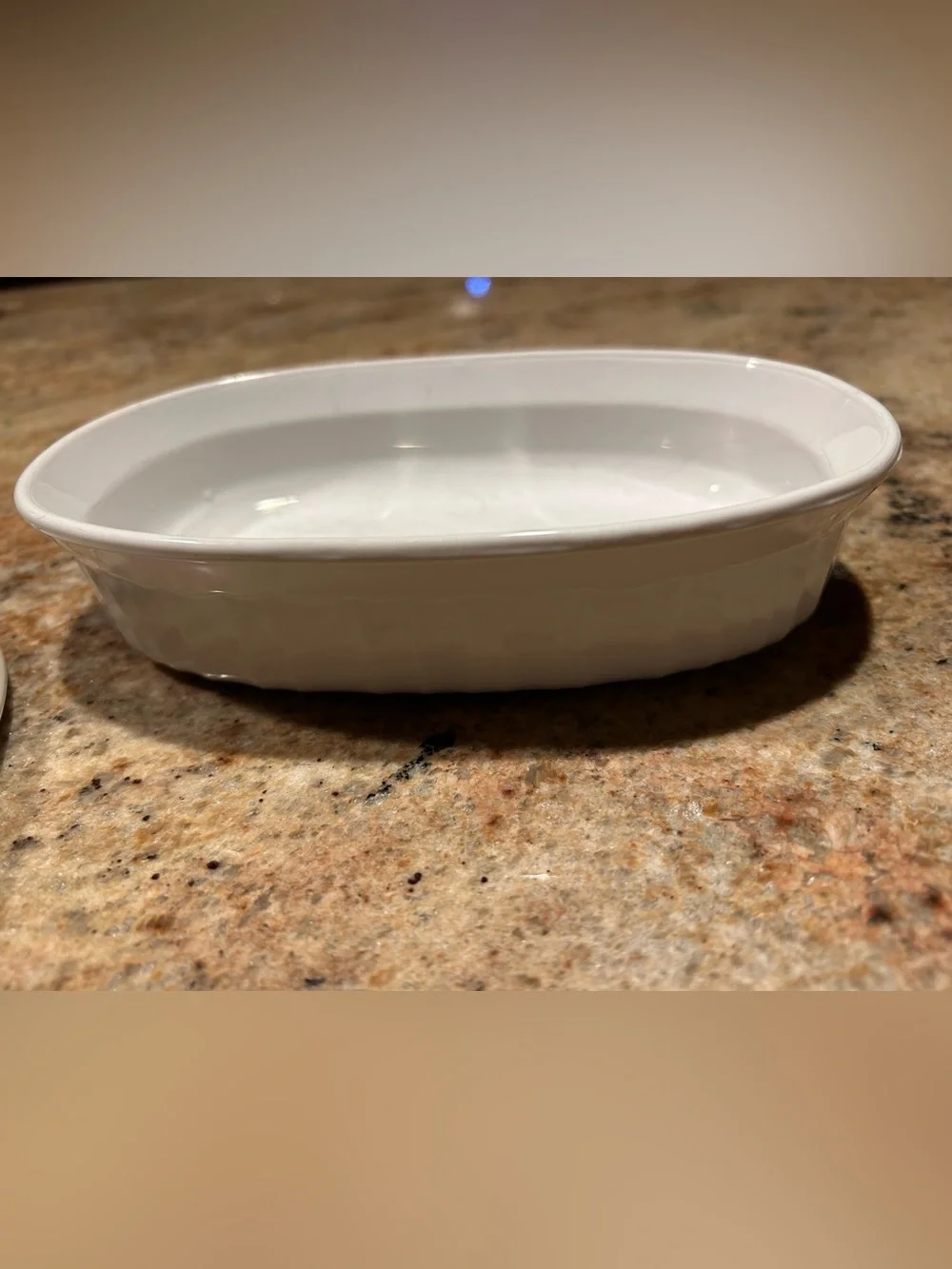 Corningware F-15-B French White Oval 15 oz Casserole w/ plastic lid F-15-PC